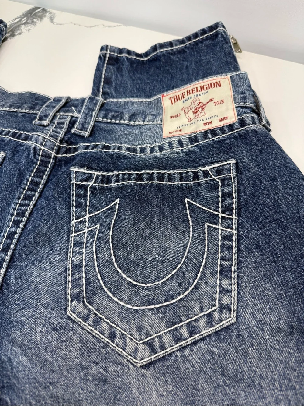 True Religion Ricky Big T Arch Logo Relaxed Straight Men’s Size 38